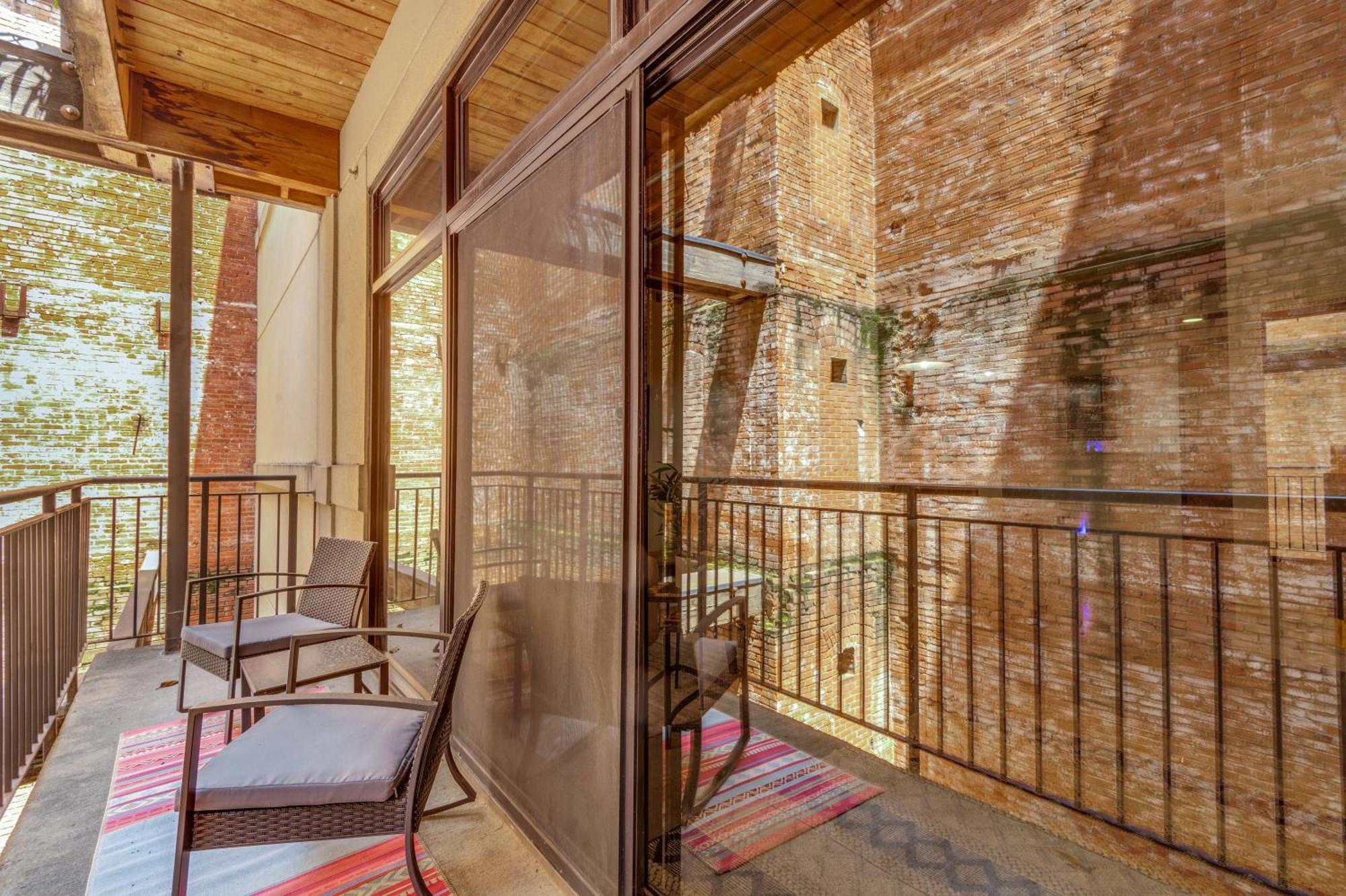 Downtown Dallas Condo - 2Br 1Ba Exterior photo